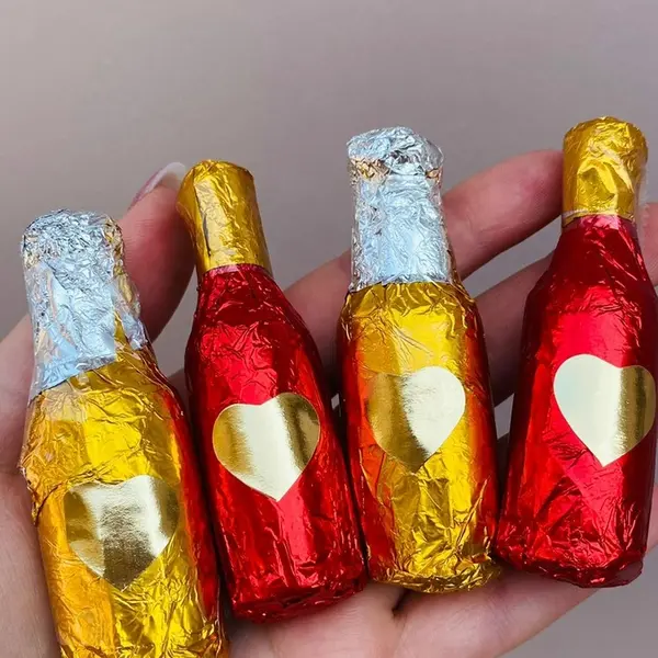 Garrafinha de Chocolate ao Leite com recheio de licor