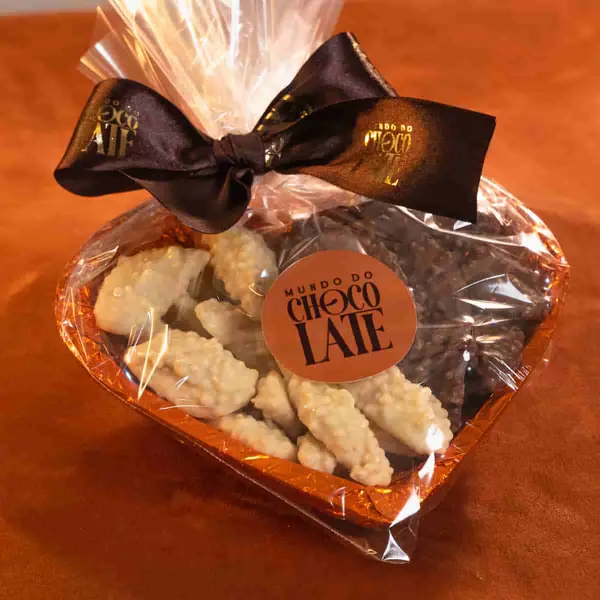 Meio Coração de Chocolate com Crocantes