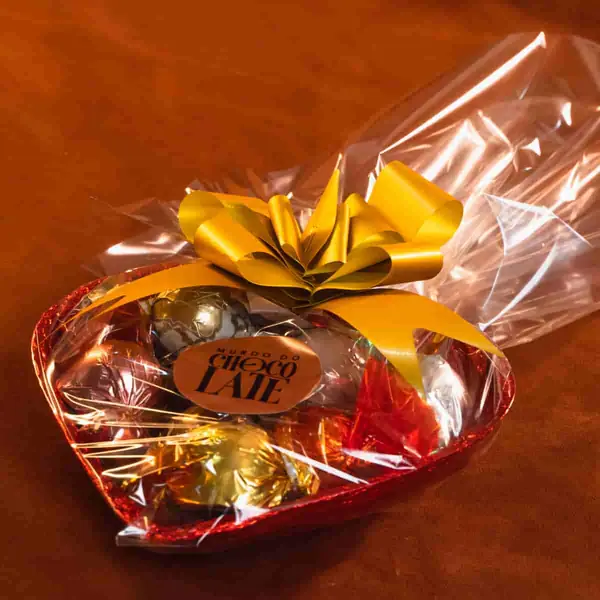 Meio Coração de Chocolate com trufas